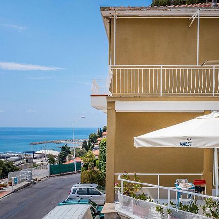 Casa Stella Daire San Lorenzo al Mare Dış mekan fotoğraf